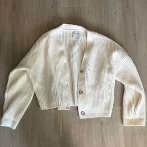 Abercrombie Ivory Ribbed Cardigan Sweater